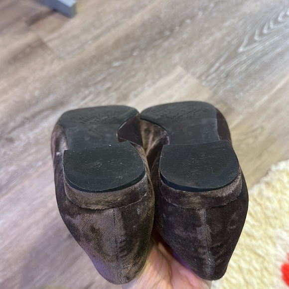 Velvet miles - Picture 3 of 5